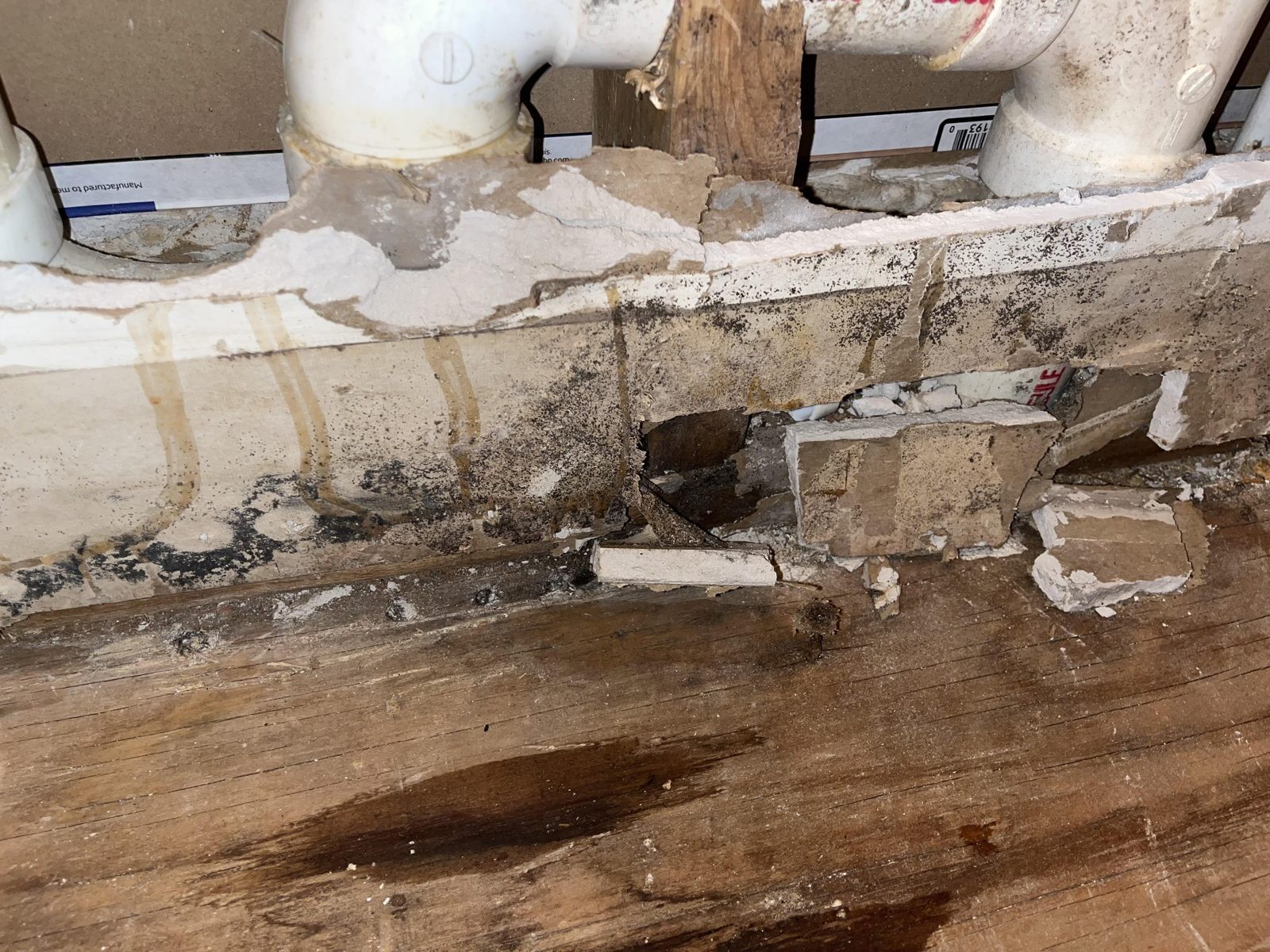 bathroom broken pipe | src_claim=None | publish_city=Hartsville | 55747-bathroom-valve-leak-and-subfloor-water-damage-cleanup-atlantic-beach-sc.jpg