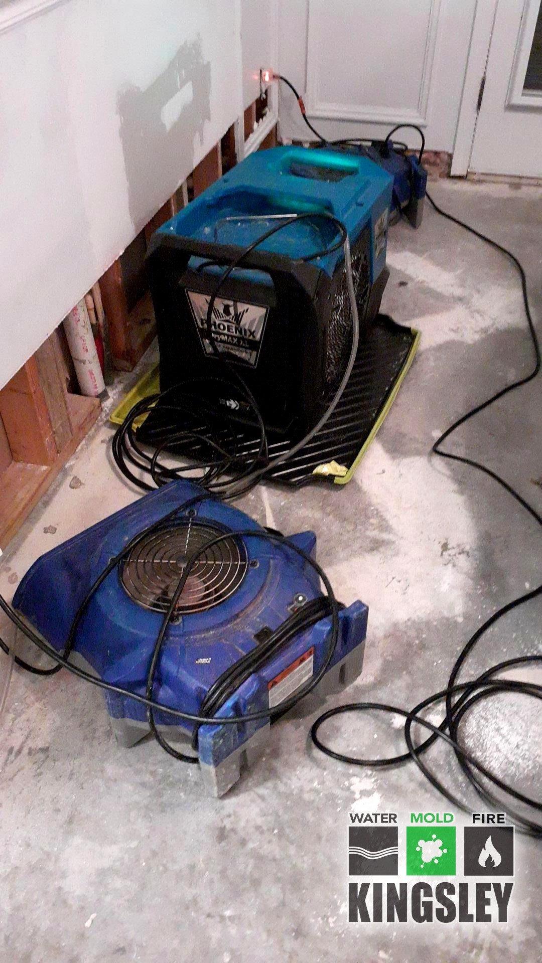 Weekend Pipe Break Wrecks Floors & Crawlspace restoration work documented in Red Bank, SC